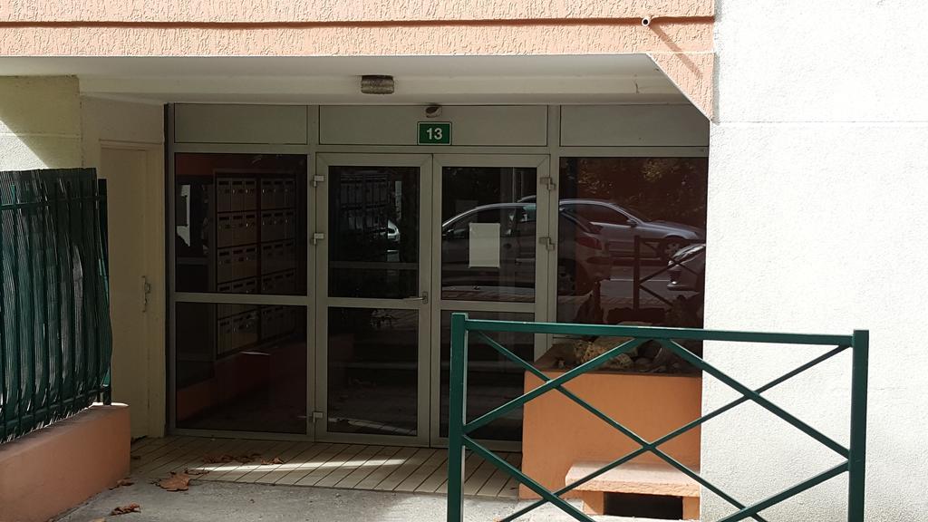 Apartament Le Marnois-Gare Noisy-le-Grand Zewnętrze zdjęcie